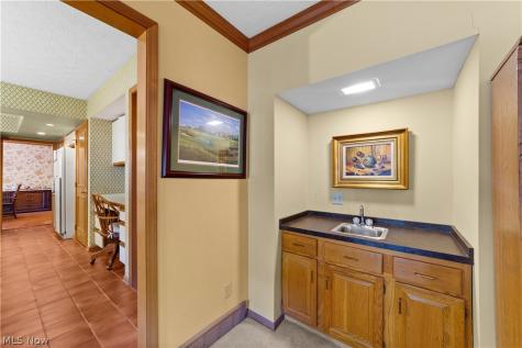 24177 Stonehedge Drive Westlake OH 44145
