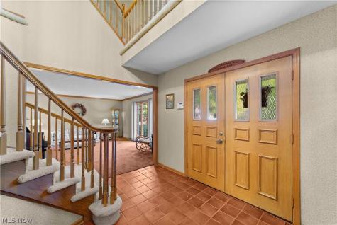 24177 Stonehedge Drive Westlake OH 44145