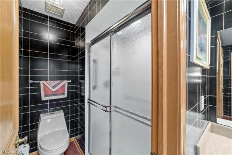 24177 Stonehedge Drive Westlake OH 44145