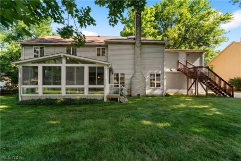 24177 Stonehedge Drive Westlake OH 44145