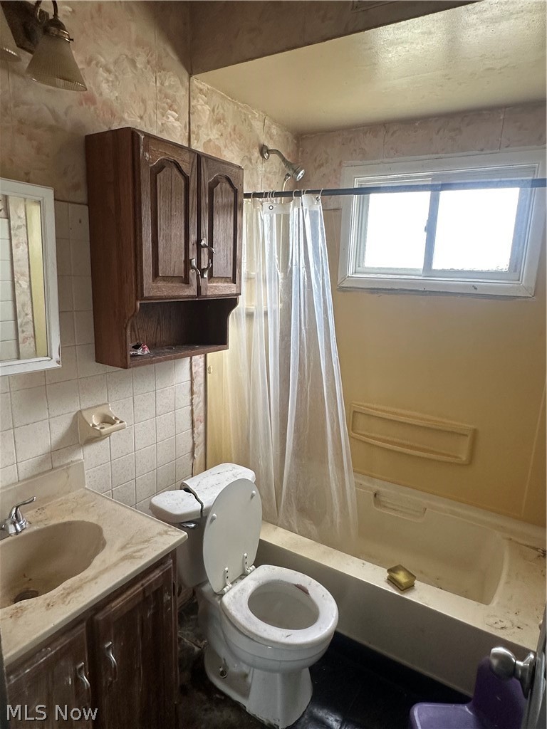 5578 Dalewood Avenue Cleveland OH 44137