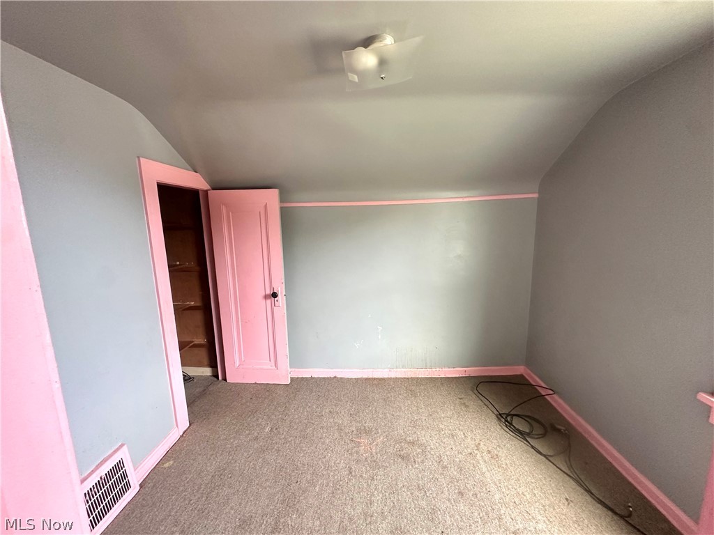 5578 Dalewood Avenue Cleveland OH 44137