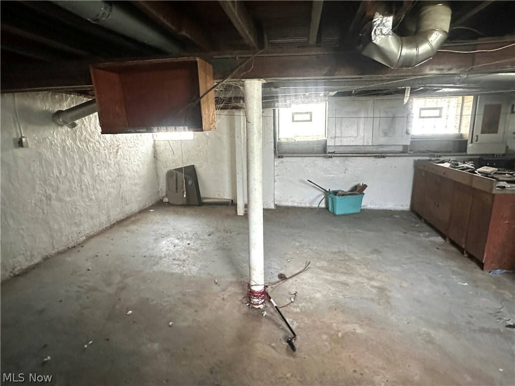 5578 Dalewood Avenue Cleveland OH 44137