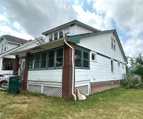5578 Dalewood Avenue Cleveland OH 44137