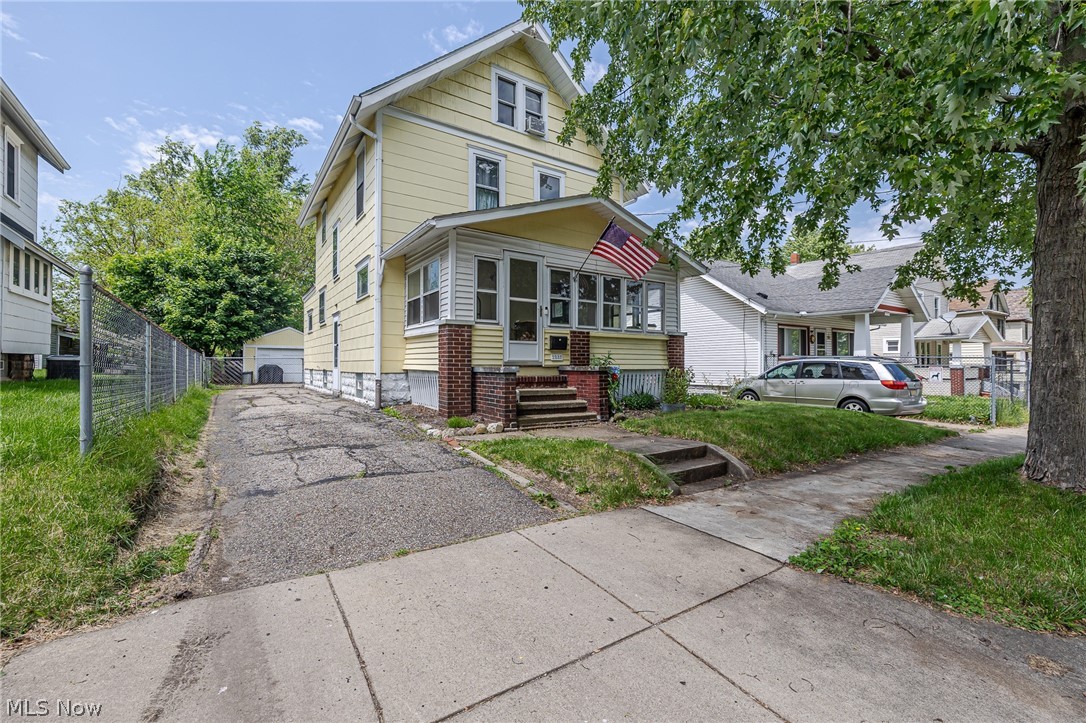 2332 17th Street SW Akron OH 44314
