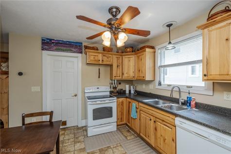 2332 17th Street SW Akron OH 44314