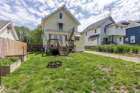 2332 17th Street SW Akron OH 44314