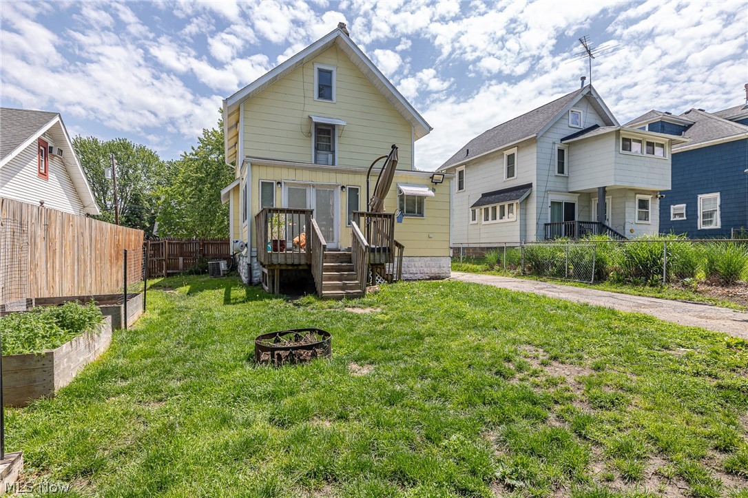 2332 17th Street SW Akron OH 44314