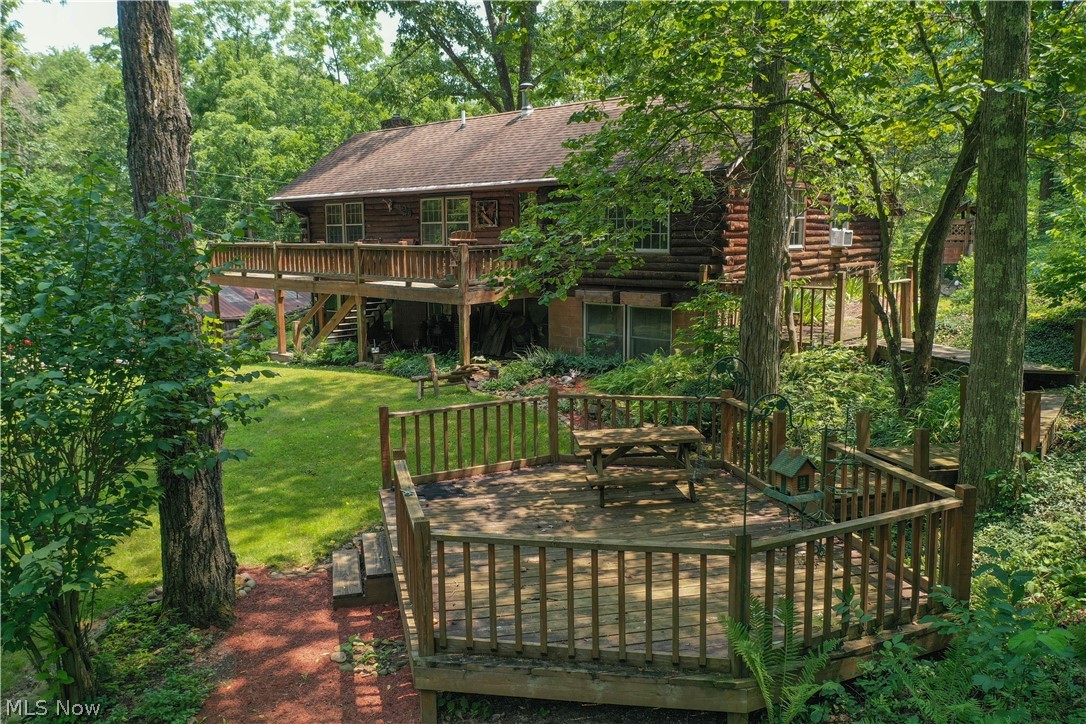 3239 Salineville Road NE Carrollton OH 44615