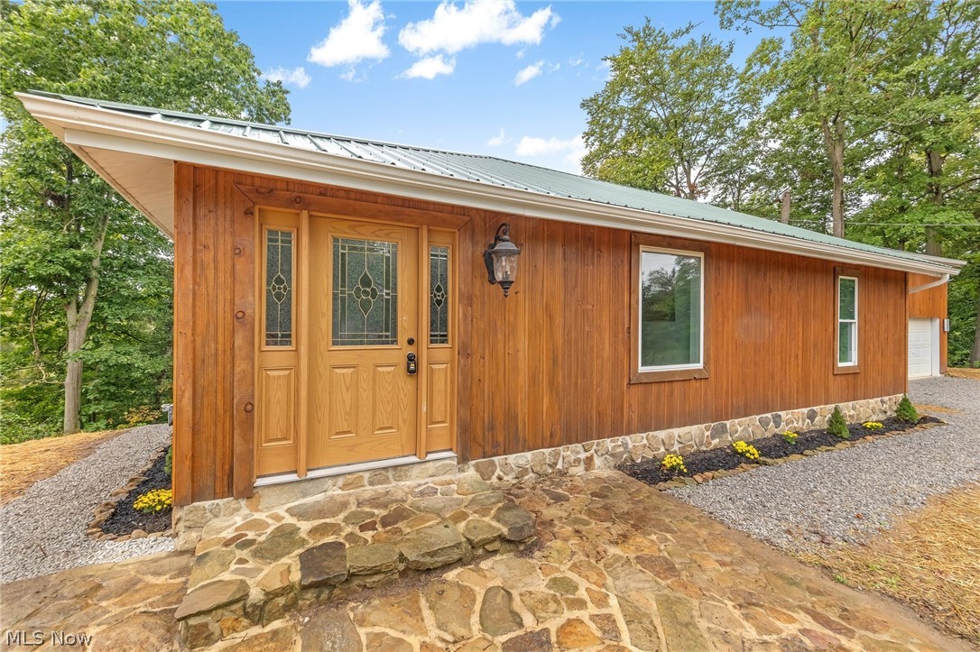 3379 Lake Street Beloit OH 44609