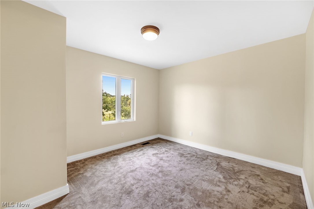 3379 Lake Street Beloit OH 44609