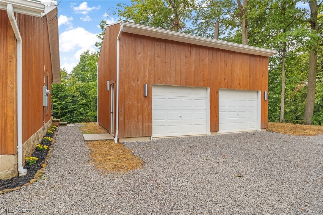 3379 Lake Street Beloit OH 44609