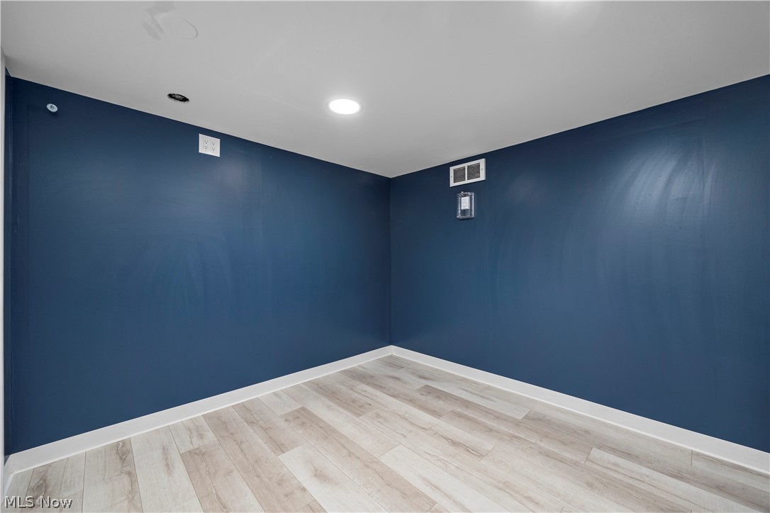 5220 Nan Linn Drive Willoughby OH 44094