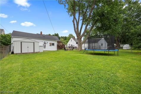 5220 Nan Linn Drive Willoughby OH 44094