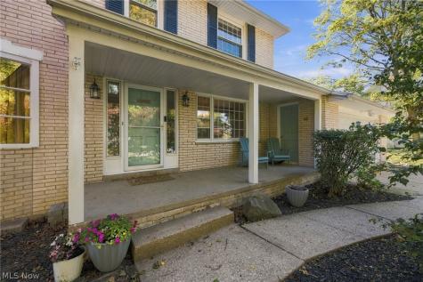 16506 Fernway Road Shaker Heights OH 44120