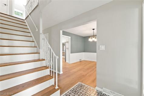 16506 Fernway Road Shaker Heights OH 44120