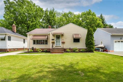7241 Greenleaf Avenue Parma OH 44130