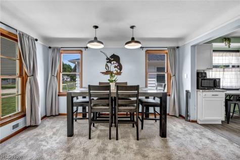 7241 Greenleaf Avenue Parma OH 44130
