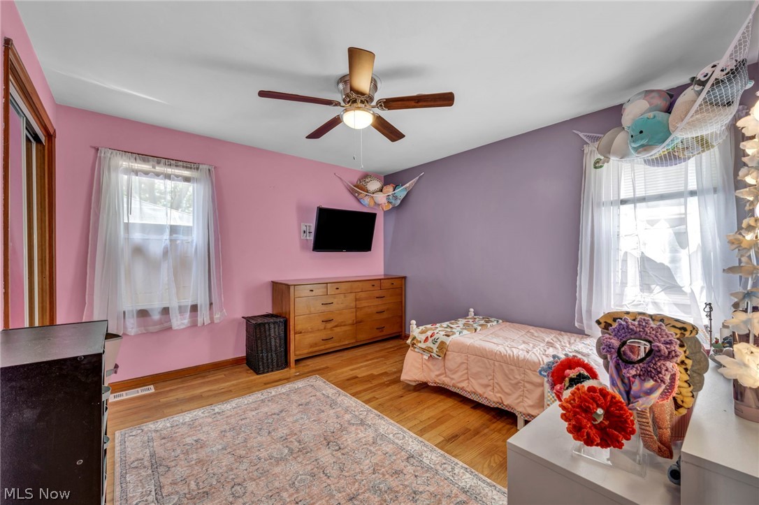 7241 Greenleaf Avenue Parma OH 44130