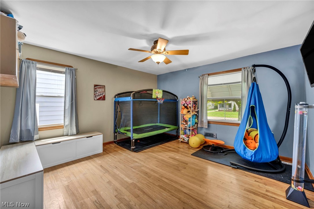 7241 Greenleaf Avenue Parma OH 44130