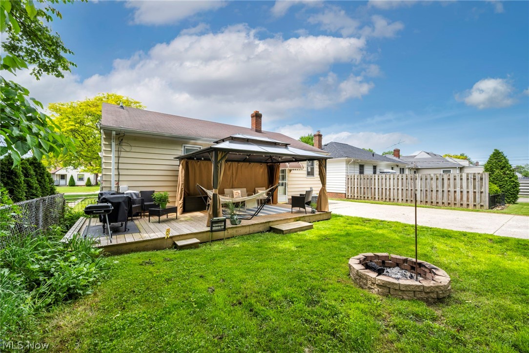 7241 Greenleaf Avenue Parma OH 44130