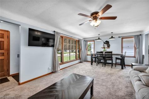 7241 Greenleaf Avenue Parma OH 44130