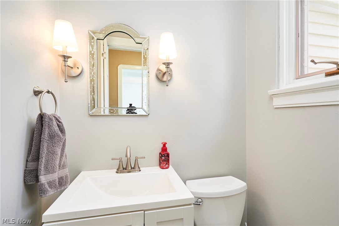 126 Bennington Road Akron OH 44313