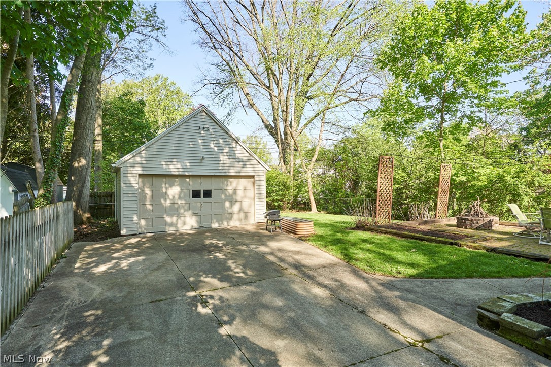126 Bennington Road Akron OH 44313