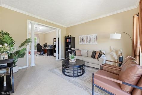 4709 Quincy Drive Akron OH 44321