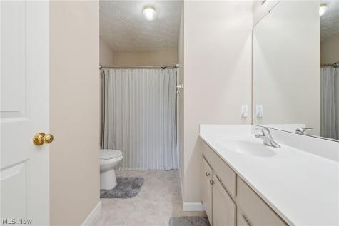 4709 Quincy Drive Akron OH 44321