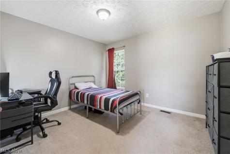 4709 Quincy Drive Akron OH 44321