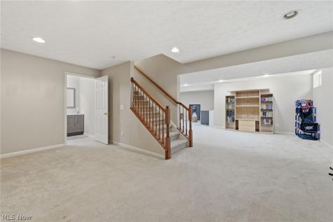 4709 Quincy Drive Akron OH 44321
