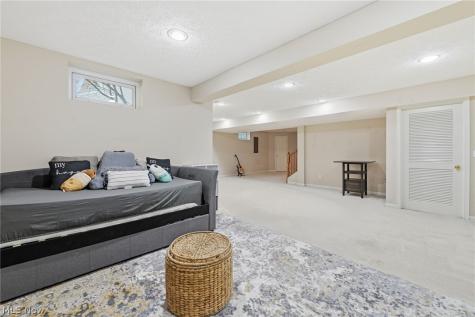 4709 Quincy Drive Akron OH 44321