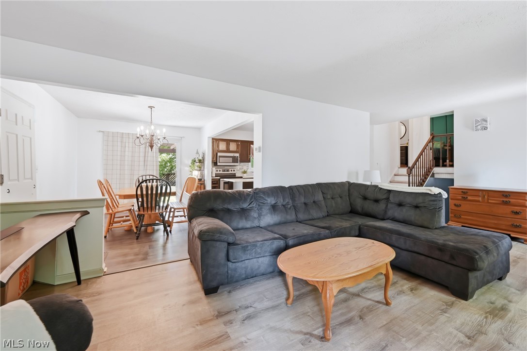 352 Rosewae Avenue Cortland OH 44410