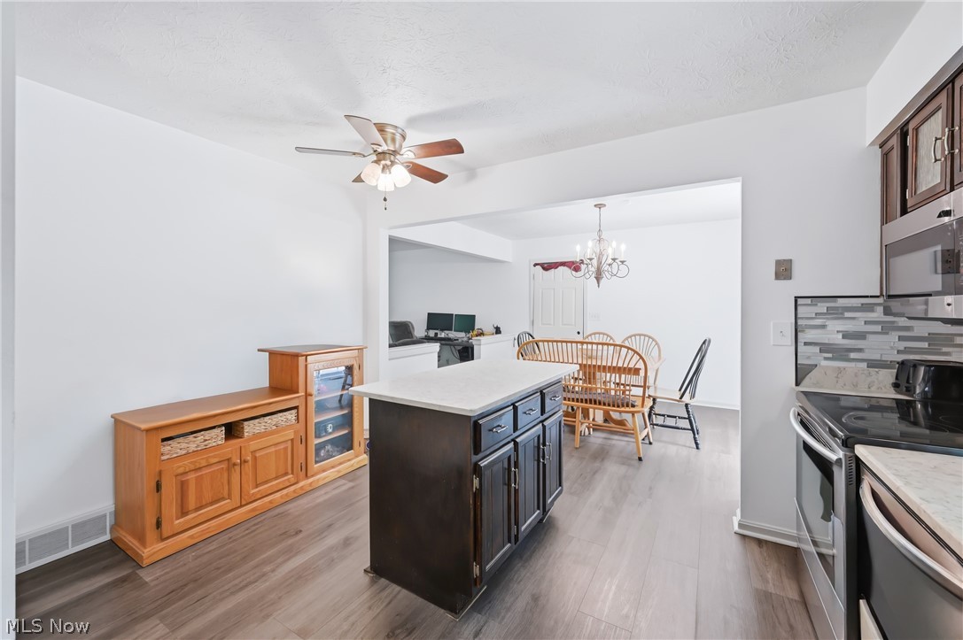 352 Rosewae Avenue Cortland OH 44410