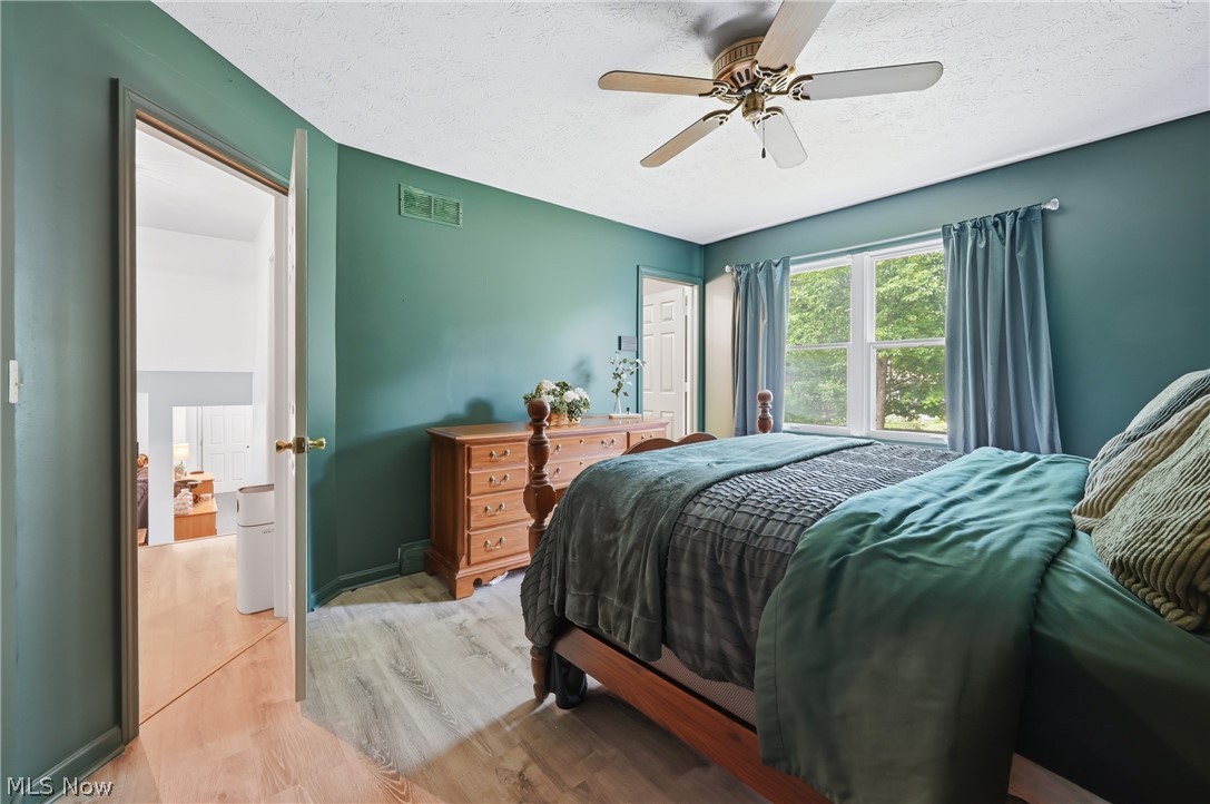 352 Rosewae Avenue Cortland OH 44410