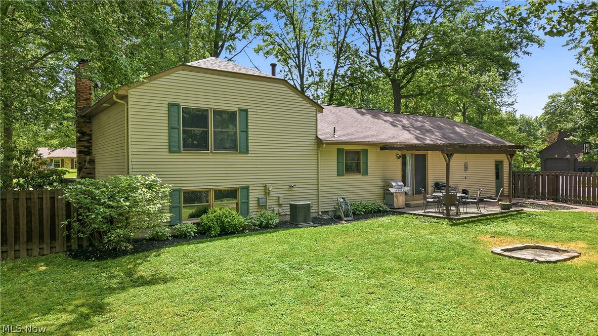 352 Rosewae Avenue Cortland OH 44410