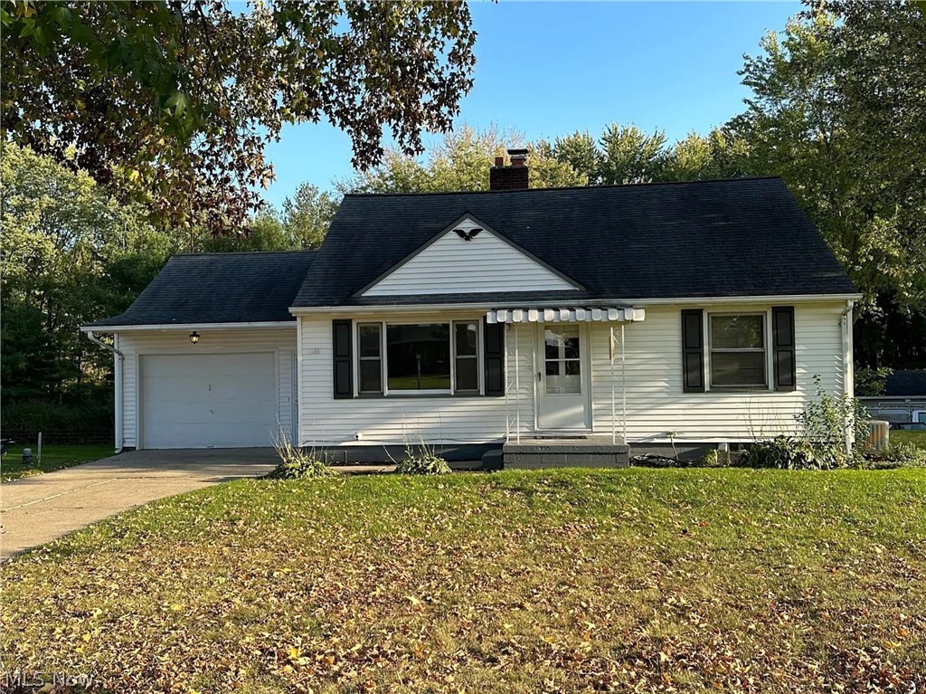 9934 Georgetown Street NE Louisville OH 44641