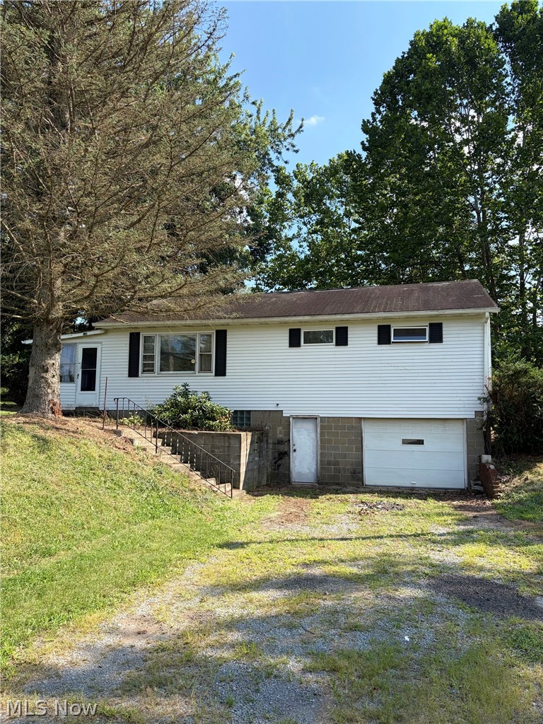 5802 State Route 212 Mineral City OH 44656