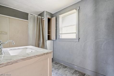 1313 Manchester Road Akron OH 44307