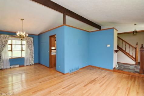 6977 Springledge Road Sagamore Hills OH 44067