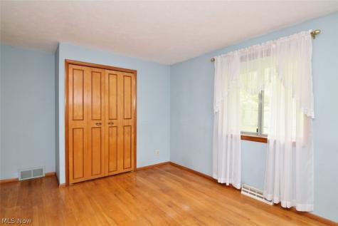 6977 Springledge Road Sagamore Hills OH 44067