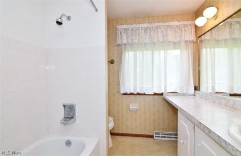 6977 Springledge Road Sagamore Hills OH 44067