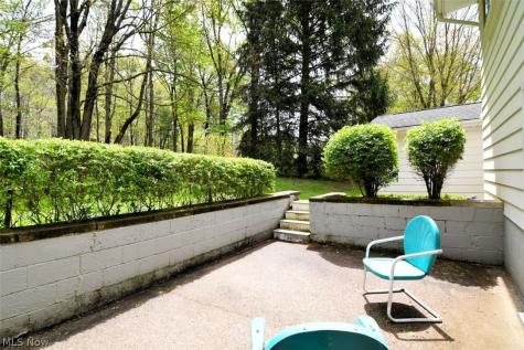 6977 Springledge Road Sagamore Hills OH 44067
