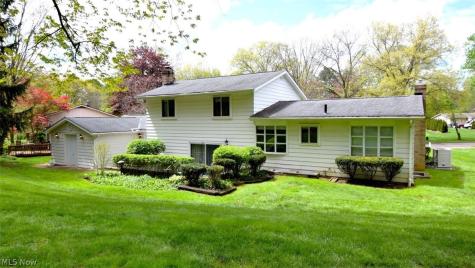 6977 Springledge Road Sagamore Hills OH 44067
