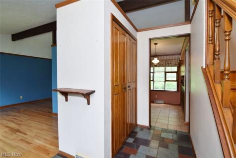 6977 Springledge Road Sagamore Hills OH 44067