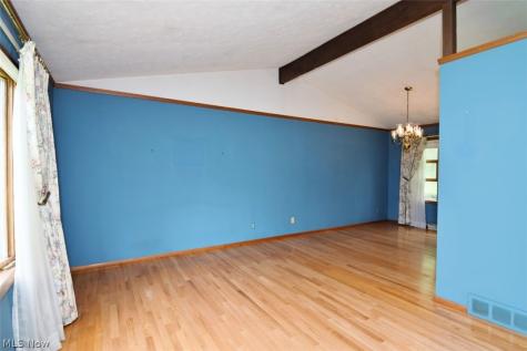 6977 Springledge Road Sagamore Hills OH 44067