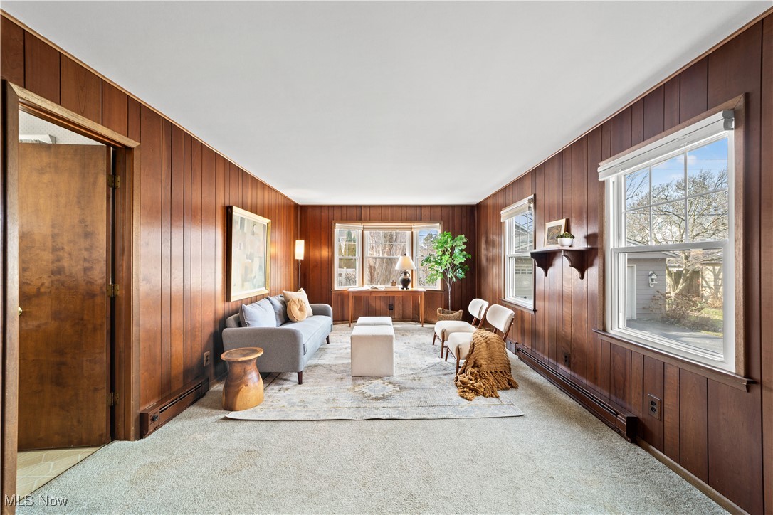 2190 Niagara Drive Lakewood OH 44107