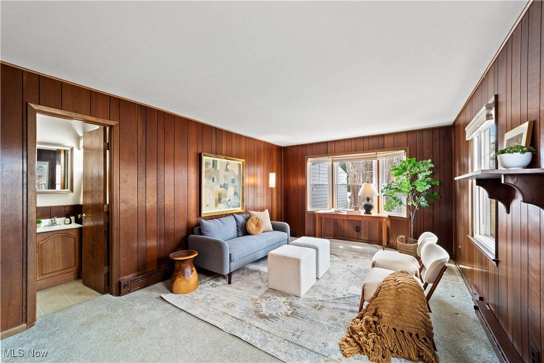 2190 Niagara Drive Lakewood OH 44107