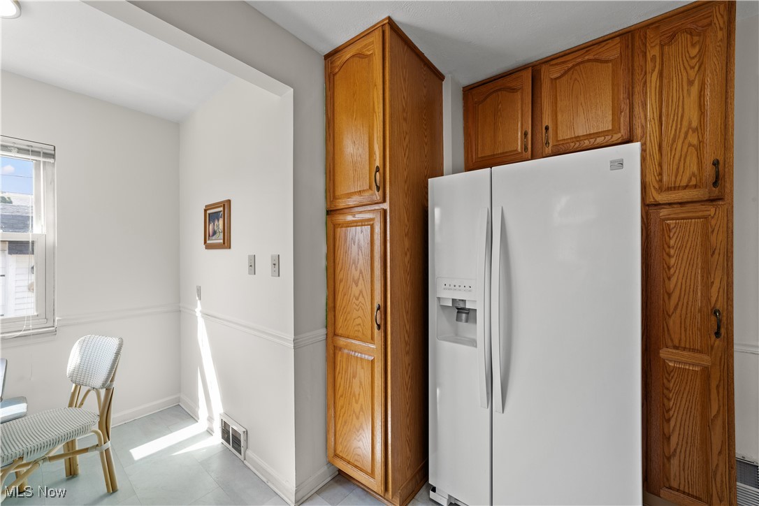 2190 Niagara Drive Lakewood OH 44107